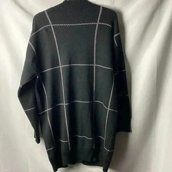 WEEKEND BY SUZANNE BETRO SIZE 1X/2X BLACK WHITE LONG BUTTON FRONT CARDIGAN - Picture 9 of 16